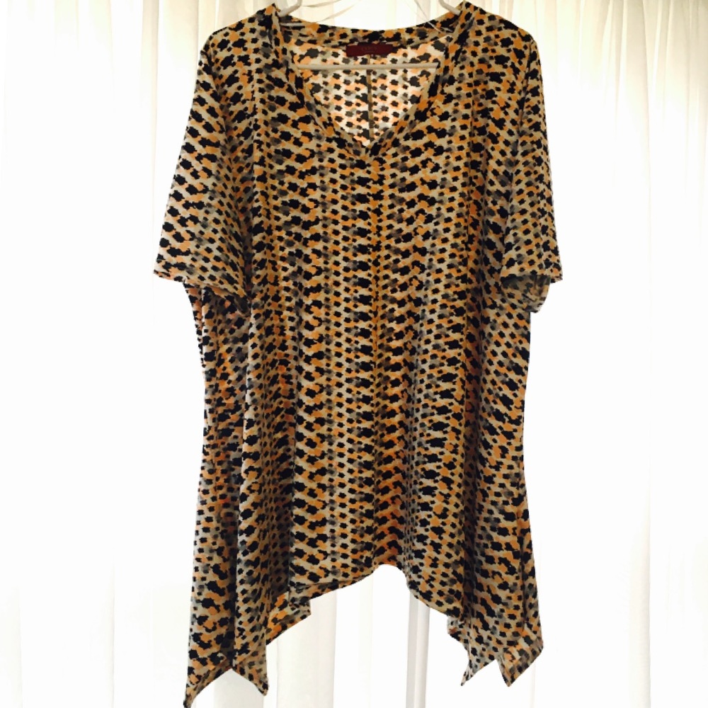 💥 NWOT V-Neck Tunic Top 2x Cyrus Sharkbite Style